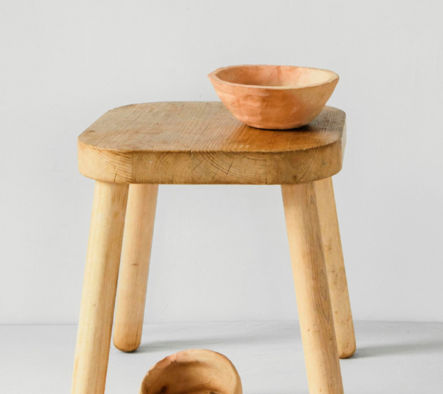 Minimal wooden decoration
