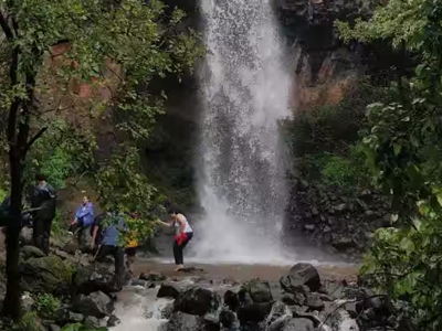 Varasgaon-Waterfall1